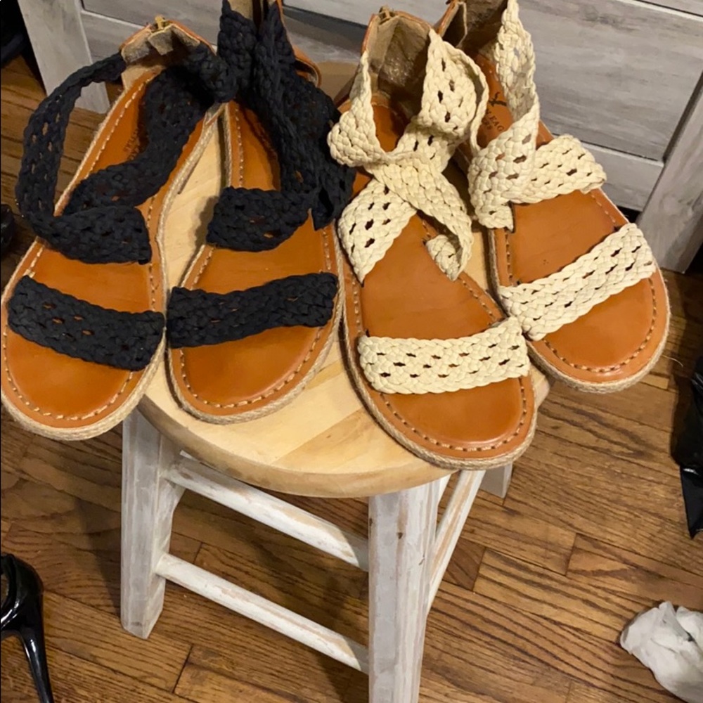 American Eagle sandals